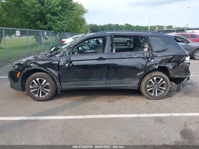 3VV0B7AXXNM111305 Volkswagen TIGUAN S