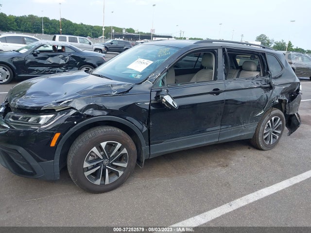 3VV0B7AXXNM111305 Volkswagen TIGUAN S