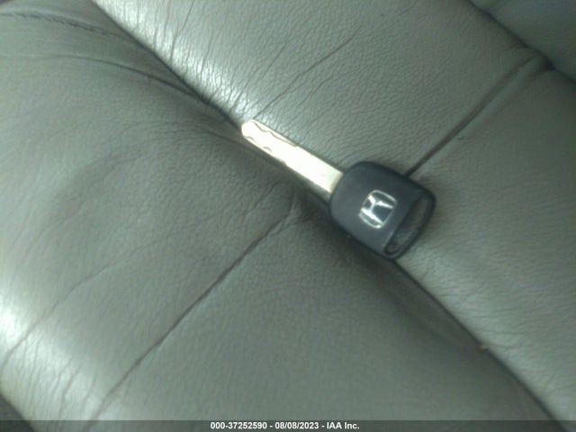 2005 HONDA ODYSSEY EX-L VIN: 5FNRL38755B096525