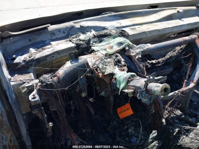 3VV3B7AX5NM100418 Volkswagen TIGUAN SE