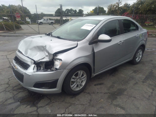 Chevrolet SONIC LT 2015 1G1JC5SH3F4174649 Image 2