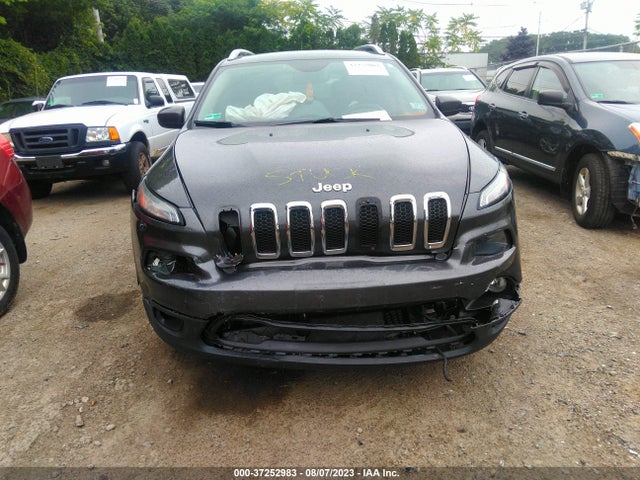 2016 JEEP CHEROKEE LATITUDE VIN: 1C4PJMCB6GW270101