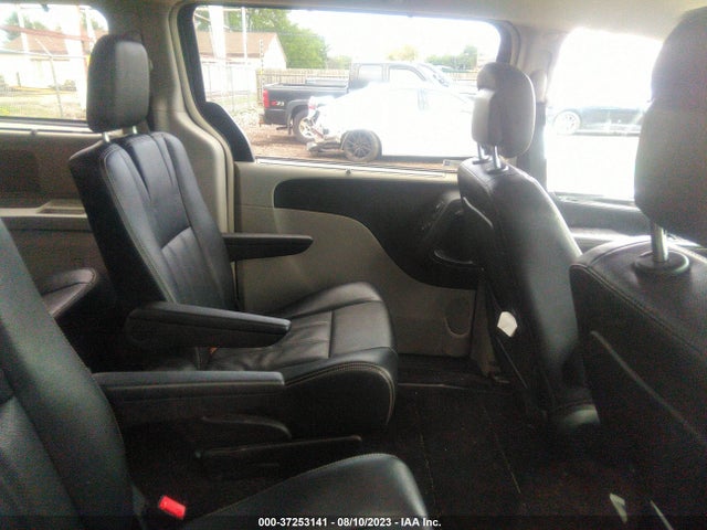 2C4RC1CG9FR521584 Chrysler Town & Country Touring-l