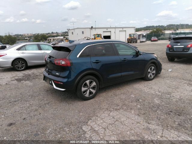 KNDCC3LC2H5050179 KIA NIRO EX