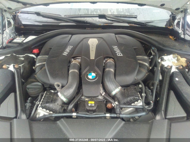BMW 7 Series 750i Xdrive 2016 WBA7F2C53GG420446 Image 10