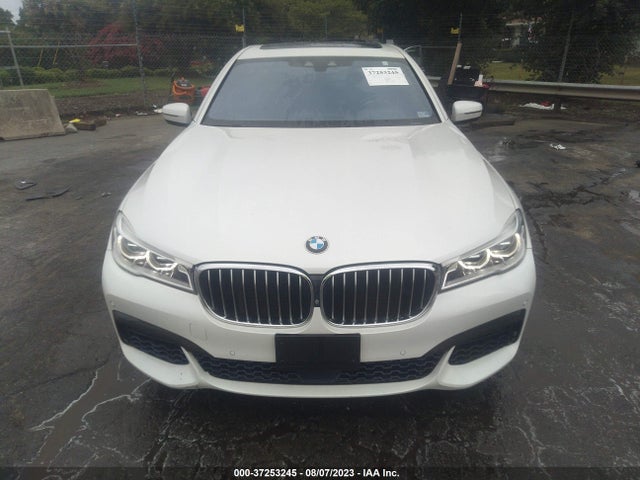 BMW 7 Series 750i Xdrive 2016 WBA7F2C53GG420446 Image 12