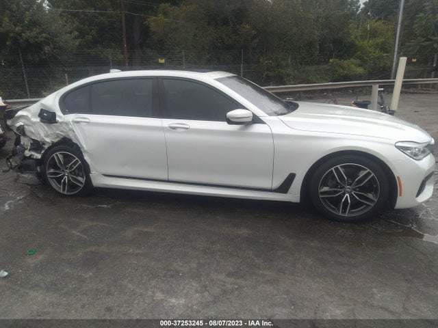 BMW 7 Series 750i Xdrive 2016 WBA7F2C53GG420446 Image 13