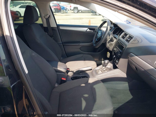 3VWD17AJ6FM218364 Volkswagen Jetta Sedan 1.8t Se