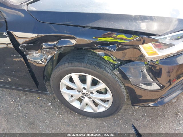 3VWD17AJ6FM218364 Volkswagen Jetta Sedan 1.8t Se