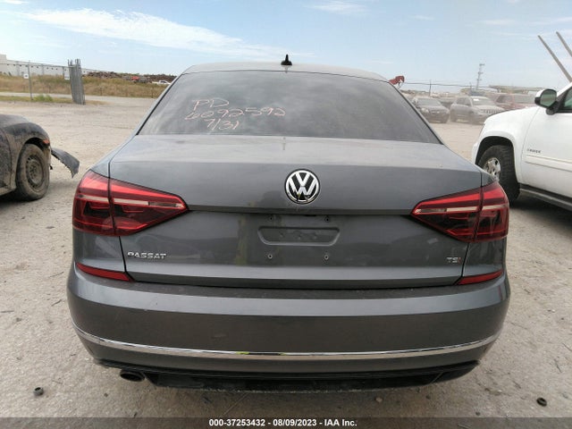 1VWAA7A39JC019498 Volkswagen Passat 2.0t S/r-line