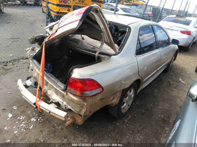 2001 HONDA ACCORD SDN EX VIN: JHMCG56651C010006