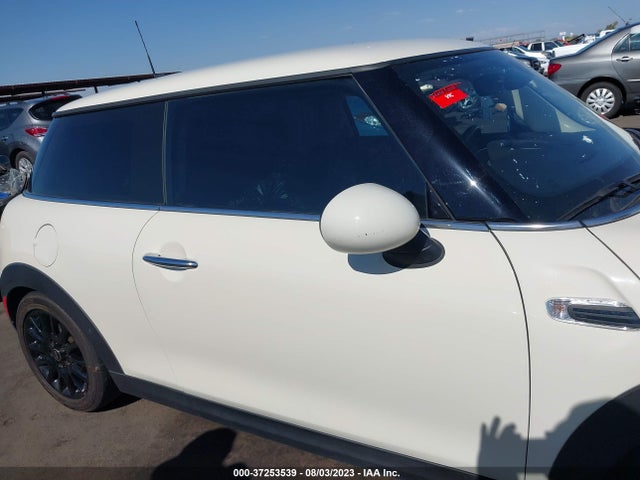 2018 Mini Hardtop, VIN: WMWXP5C50J2G62018