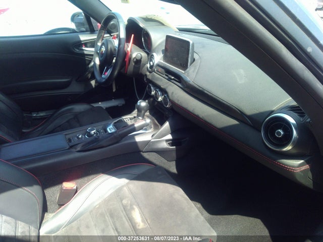 2020 FIAT 124 SPIDER JC1NFAEK8L0145888 Photo 4