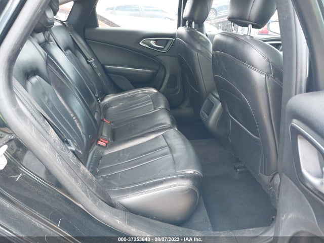 1C3CCCAB4GN178114 Chrysler 200 Limited