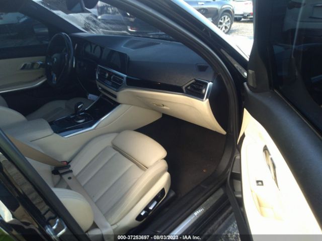 WBA5R1C52KAJ98793 BMW 3 Series 330i