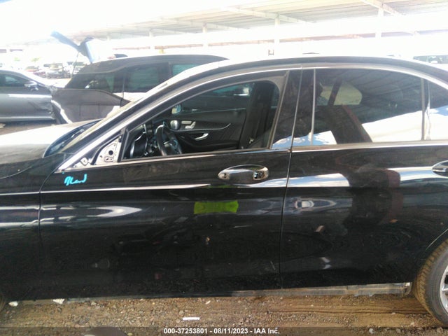 55SWF4JB6GU098283 Mercedes-Benz C-class C 300