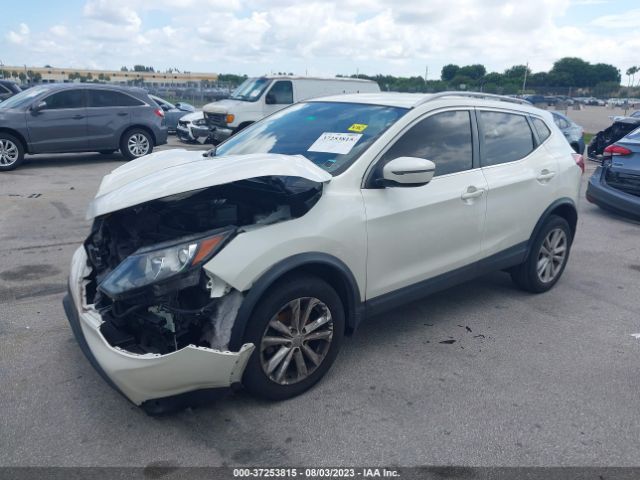 JN1BJ1CPXJW187883 Nissan Rogue Sport Sv