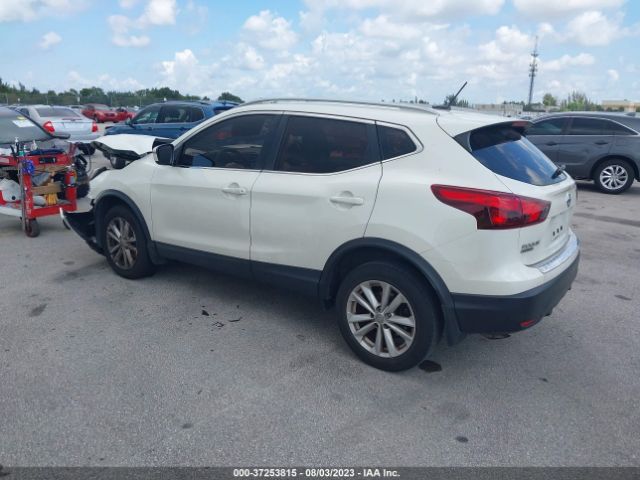 JN1BJ1CPXJW187883 Nissan Rogue Sport Sv