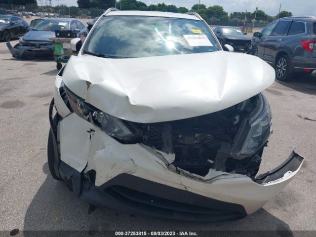 JN1BJ1CPXJW187883 Nissan Rogue Sport Sv