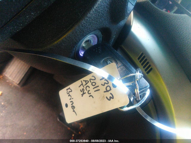 2011 ACURA TSX VIN: JH4CU2F64BC008773