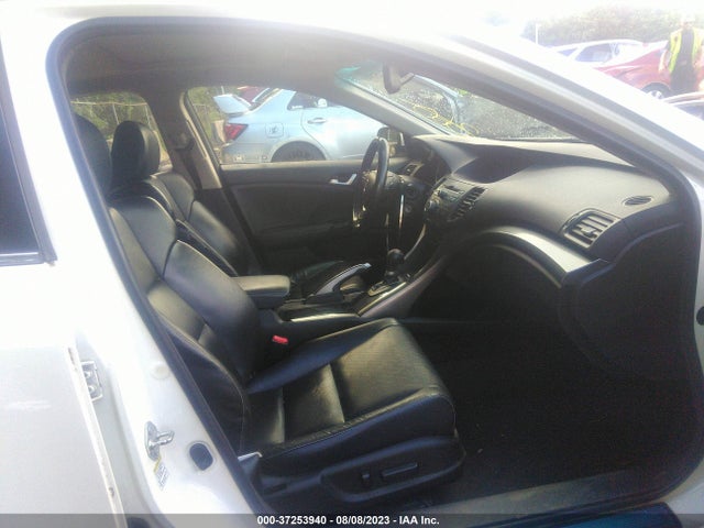 2011 ACURA TSX VIN: JH4CU2F64BC008773