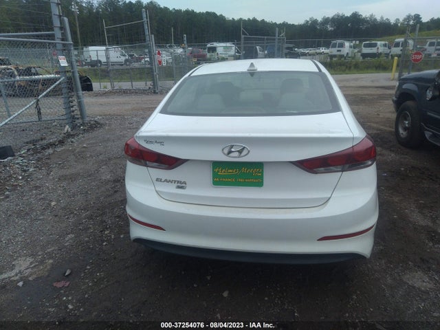 Hyundai ELANTRA SE 2017 5NPD74LF1HH148872 Image 16