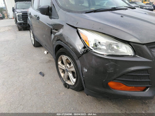 2016 FORD ESCAPE S VIN: 1FMCU0F70GUC52075