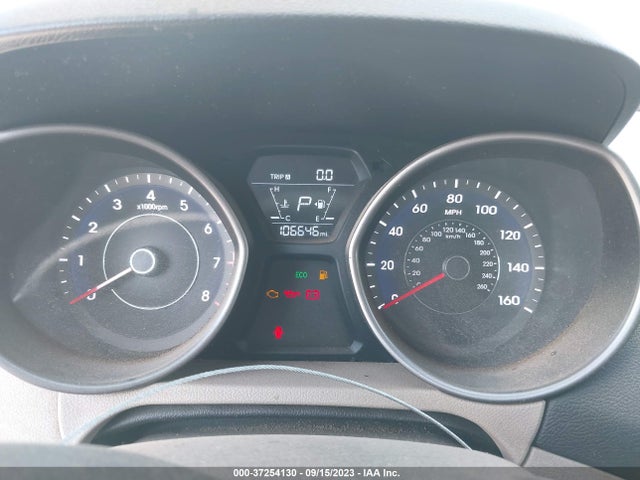 2016 HYUNDAI ELANTRA SE VIN: 5NPDH4AE3GH713550