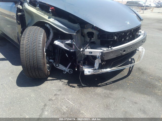 Tesla Model Y Long Range 2023 7SAYGDEE4PA073720 Image 6