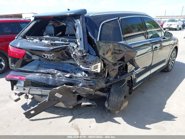 WA1LAAF76HD034608 Audi Q7 Premium Plus
