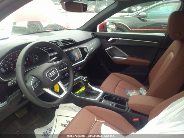 WA1BUCF33N1149885 Audi Q3 Premium Plus
