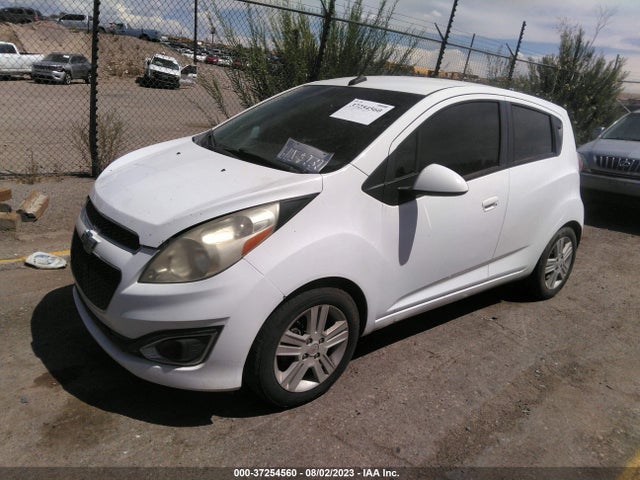 Chevrolet SPARK LS 2014 KL8CA6S93EC444867 Image 2