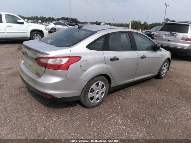 1FADP3E24EL272443 Ford FOCUS S