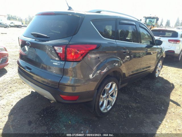 1FMCU9J99KUB28960 Ford Escape Titanium