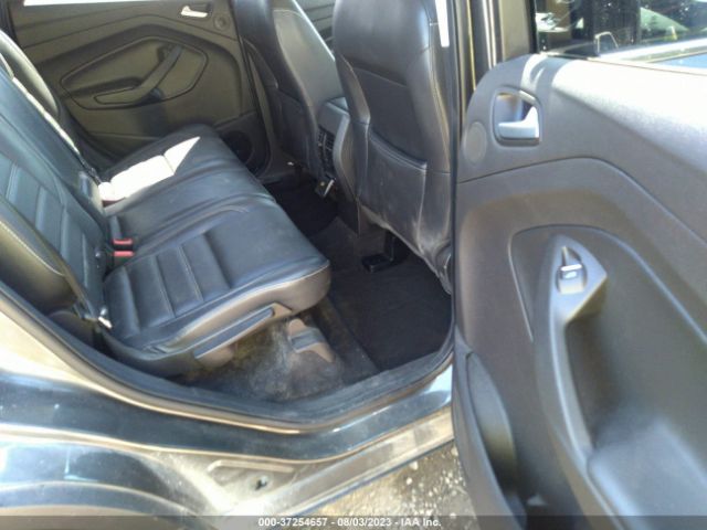 1FMCU9J99KUB28960 Ford Escape Titanium