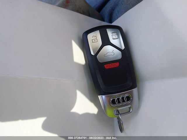 WAUENAF46JN017071 Audi A4 Premium Plus