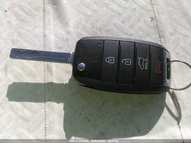KIA Soul Base 2015 KNDJN2A24F7772258 Image 3