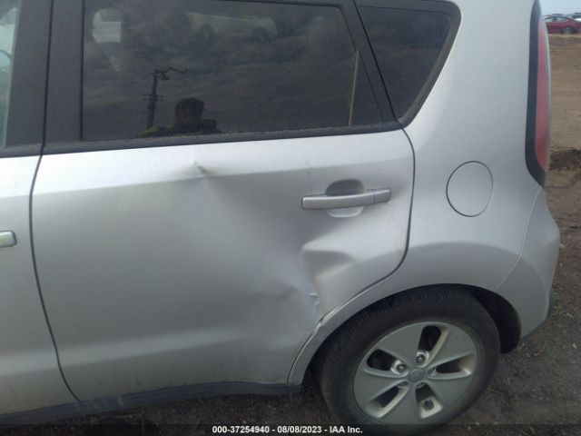 KNDJN2A26F7751184 KIA Soul Base