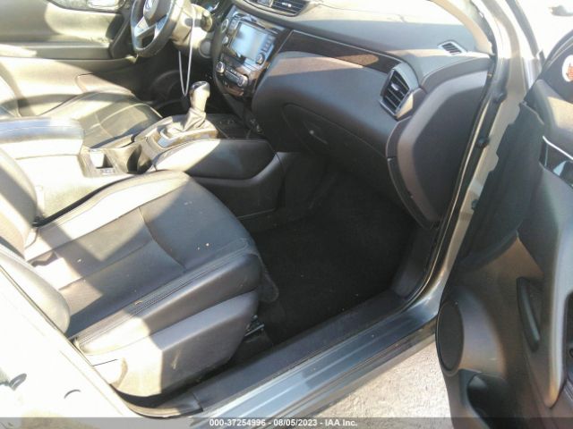 JN1BJ1CP2KW219243 Nissan Rogue Sport Sl