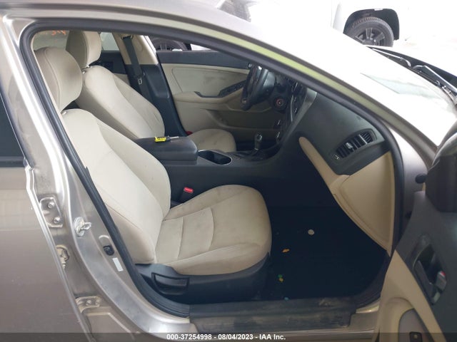 KIA Optima Lx 2014 5XXGM4A75EG294989 Image 5