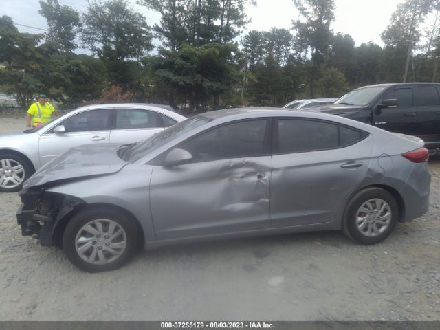 2017 HYUNDAI ELANTRA SE VIN: 5NPD74LF6HH195461