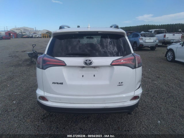 Toyota RAV4 LE 2016 JTMBFREV7GJ060703 Image 9