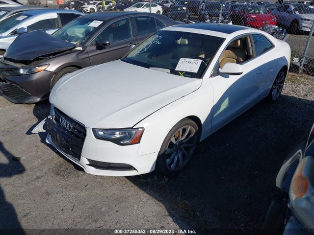 Audi A5 Premium Plus 2014 WAULFAFR5EA031587 Image 2