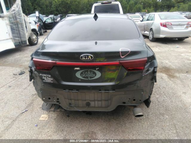 3KPF24AD0ME363439 KIA Forte Lxs