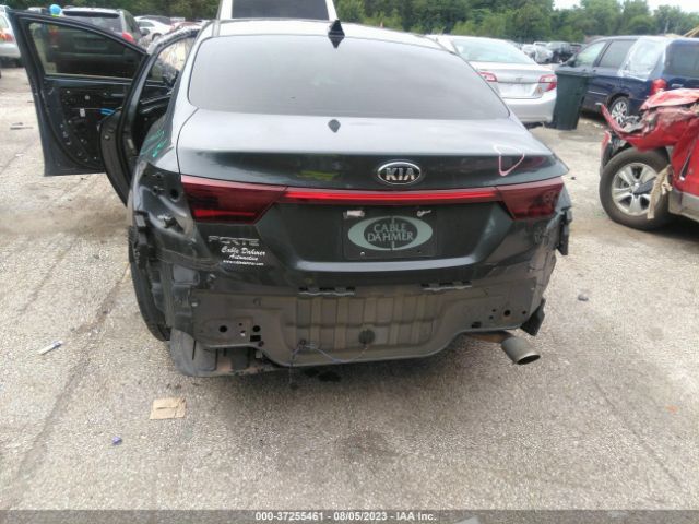 3KPF24AD0ME363439 KIA Forte Lxs