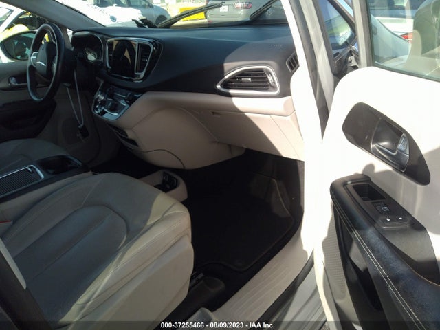 2C4RC1BG3MR601039 Chrysler Pacifica Touring L