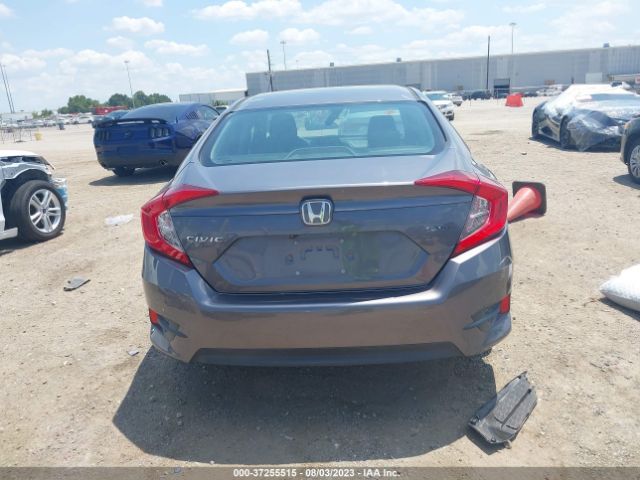 19XFC2F58JE041808 Honda Civic Sedan Lx