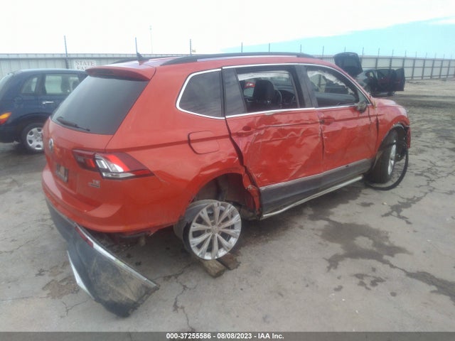 3VV2B7AX0JM030025 Volkswagen Tiguan Sel/se