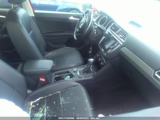 3VV2B7AX0JM030025 Volkswagen Tiguan Sel/se
