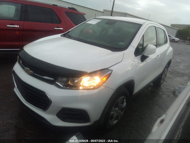 Chevrolet TRAX LS 2018 3GNCJKSB5JL236353 Image 2